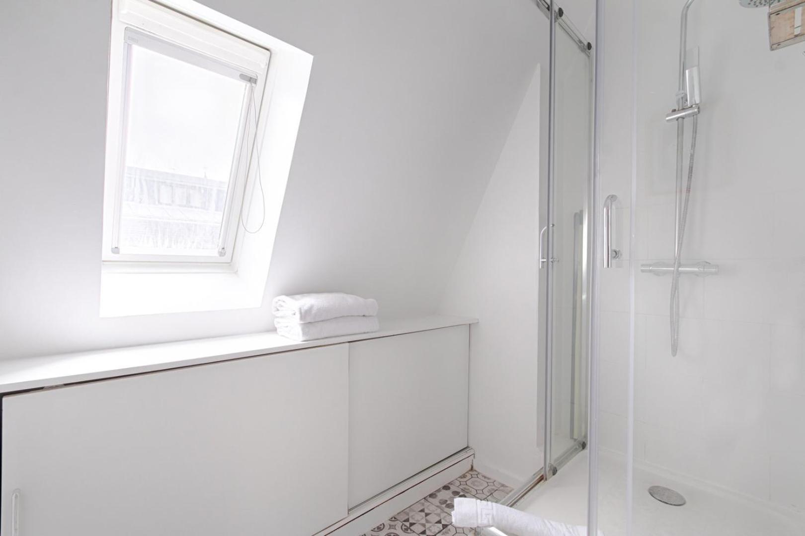 Appartement Near To Saint Lazare - 6P Paris Eksteriør billede