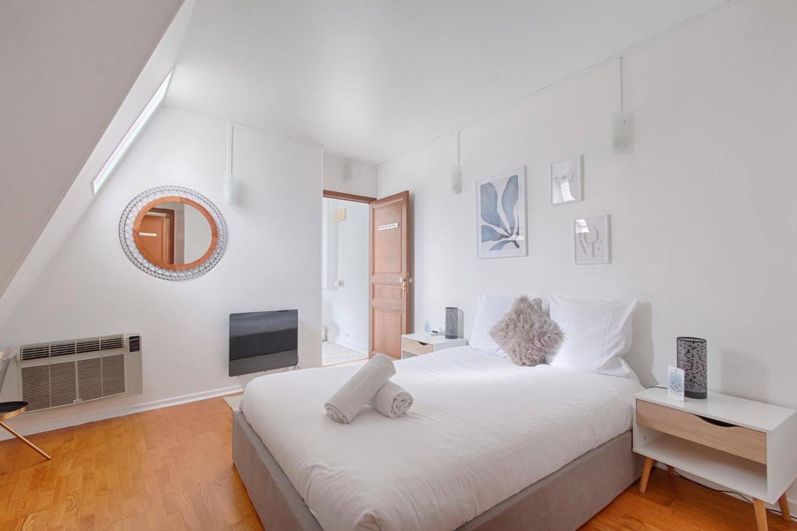 Appartement Near To Saint Lazare - 6P Paris Eksteriør billede